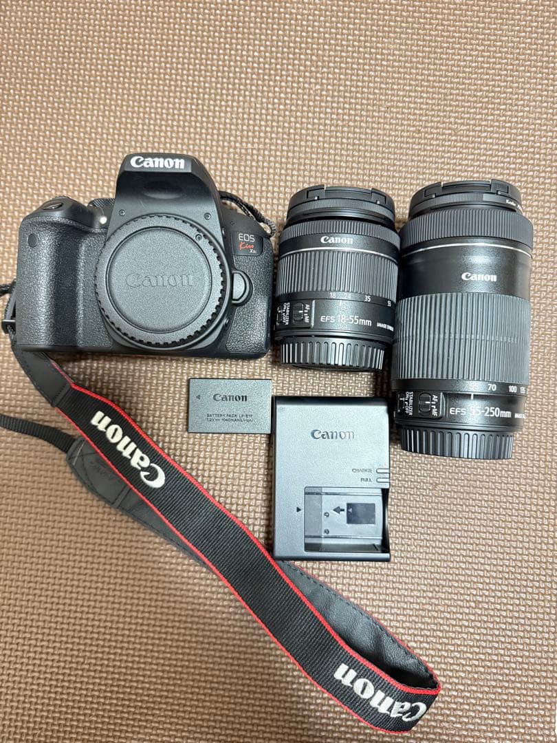 Canon EOS KISS X9iダブルレンズセット（ケース付き）