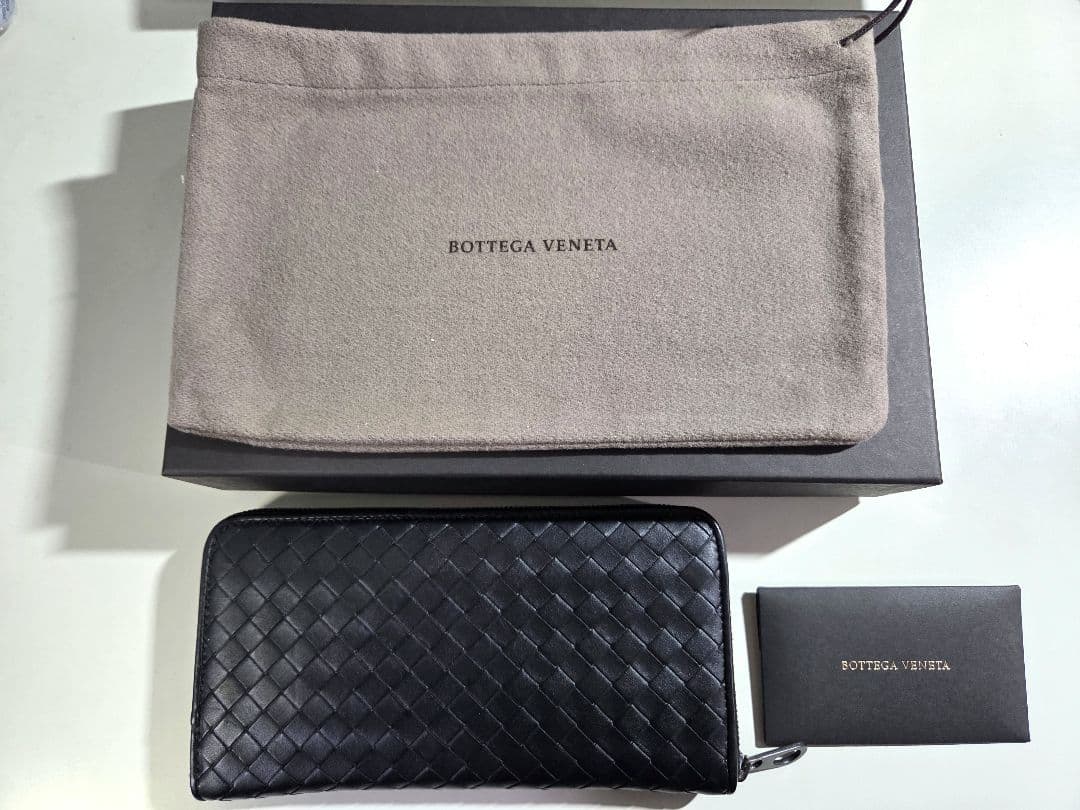 双月　◆正規品◆BOTTEGA VENETA ラウンドファスナーブラック