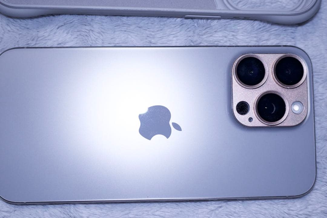 【美品】iPhone15 ProMax 256GB ナチュラルチタニウム