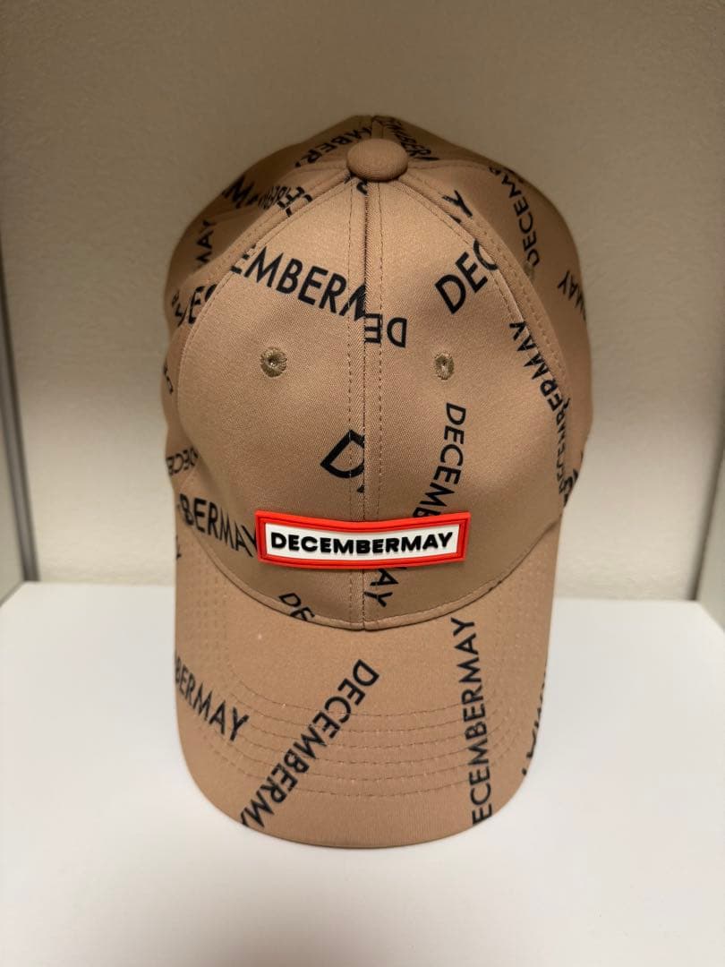 DECEMBERMAY ロゴキャップ