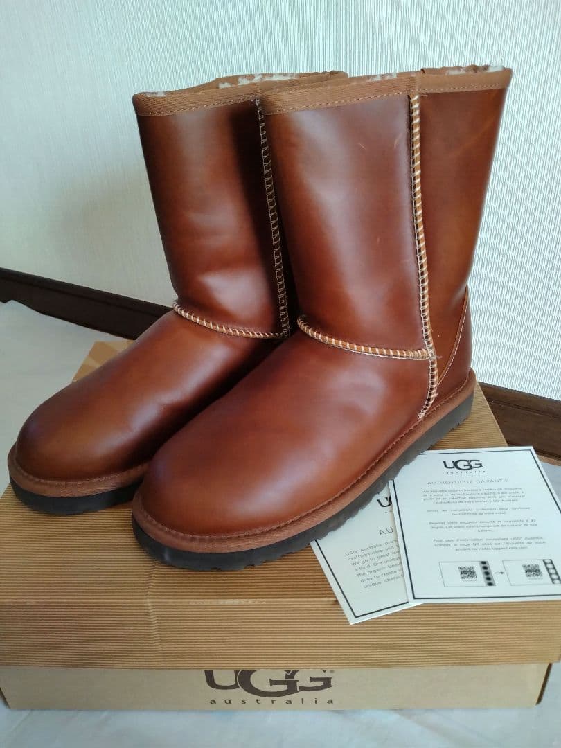 【美品】UGG クラシックショート レザーブーツ24cm