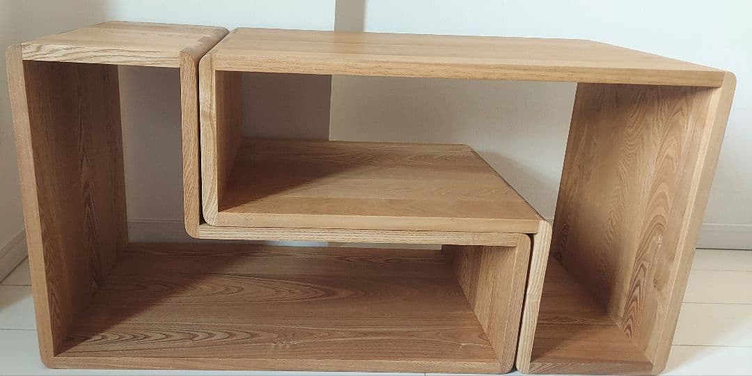 coco様検討中【金額相談可】リビングハウスのラック(2本１組)