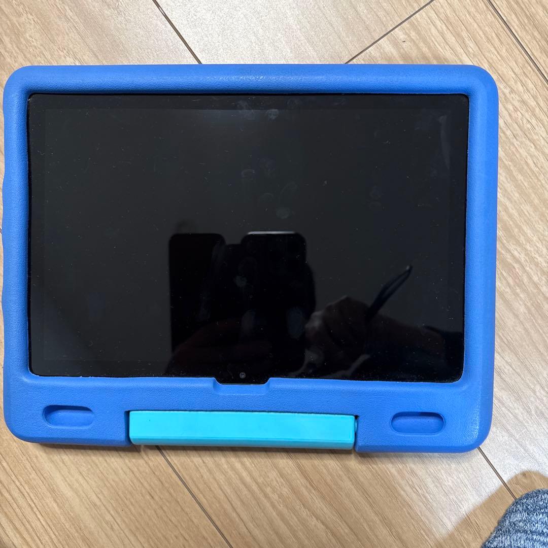 Amazon fire HD 10 キッズ タブレット青色ケース付（第11世代）
