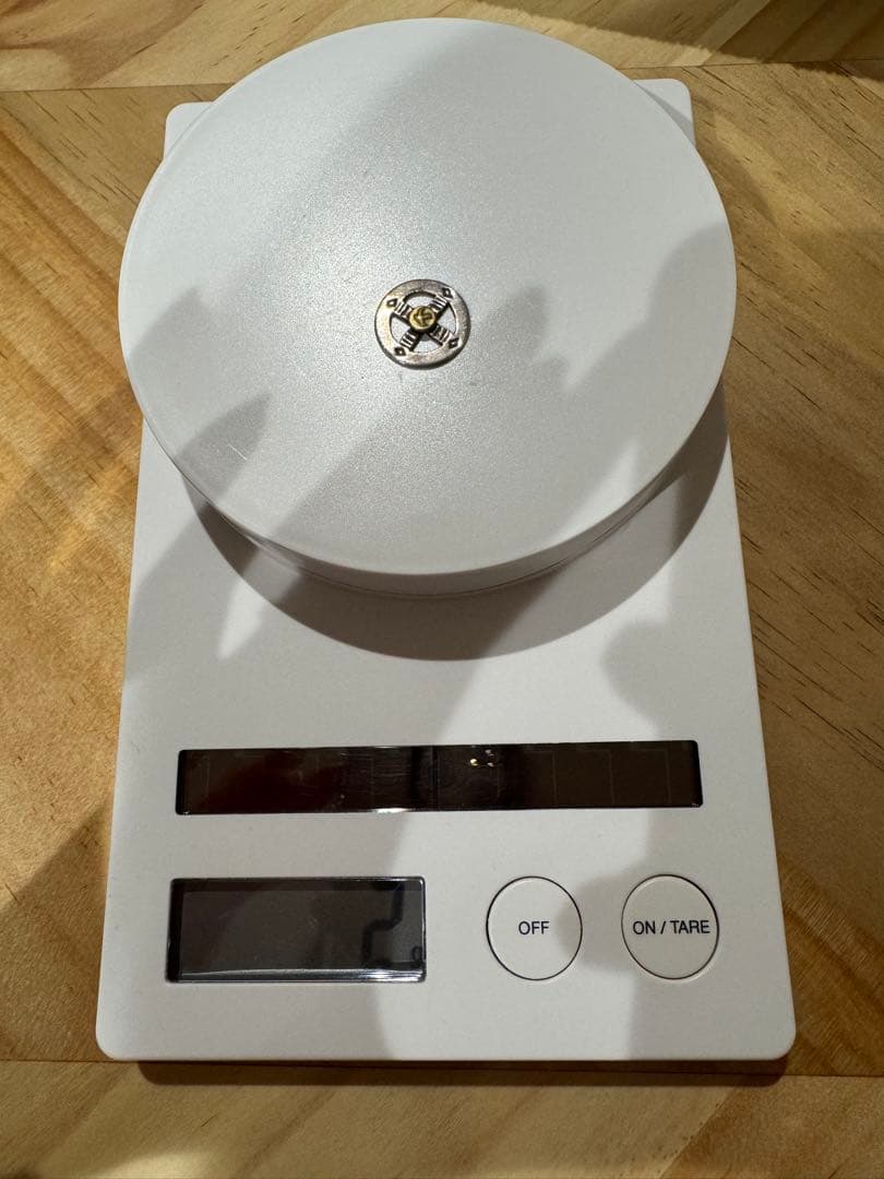 ローズ付き特大フェザー(右) 細角チェーンイーグルフックメタル付き