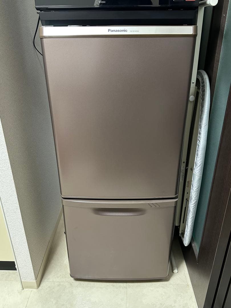 【引き取り/発送変更可】パナソニック 冷蔵庫 NR-B149W ブラウン