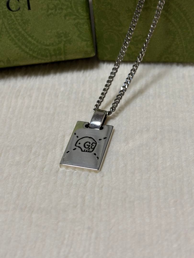 GUCCI グッチ ゴースト シルバー プレート型ネックレス