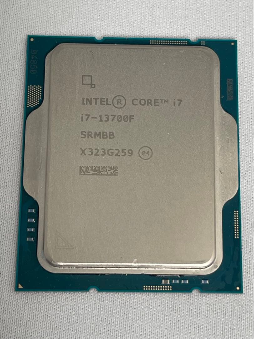 CPU Intel core i7-13700F CPU