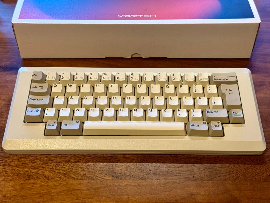 Vortex M0110 Triple-Mode メカニカルキーボード