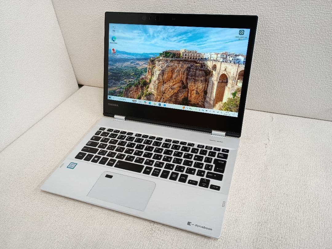 TOSHIBA PORTÉGE X20W-D dynabook V62/FS
