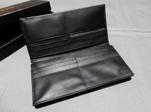 K*K様 未使用保管品　TUMIロングウォレット　　041010