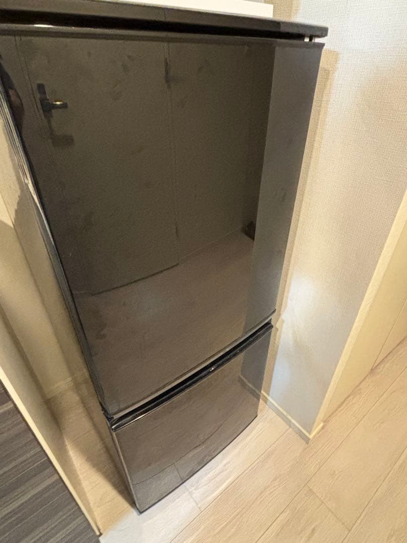 【トーマス】SHARP ブラック冷蔵庫 SJ-D14B 約140L