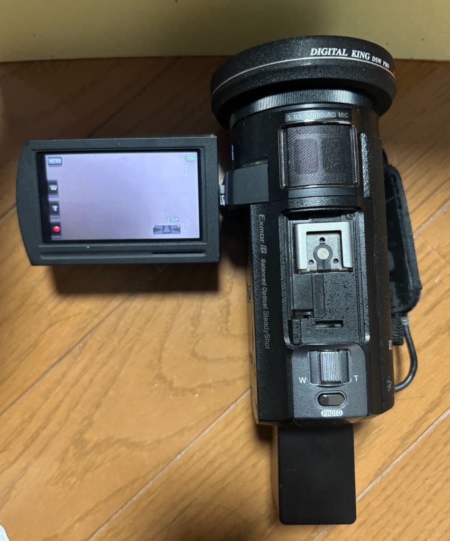 SONY FDR-AX30 4k ハンディカム(上のカバーが外れてます)