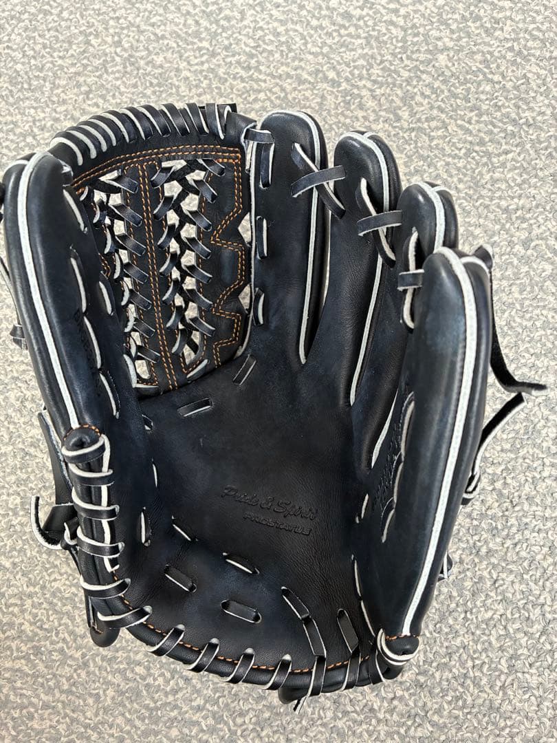 ZETTプロステイタス軟式内野手用グラブ