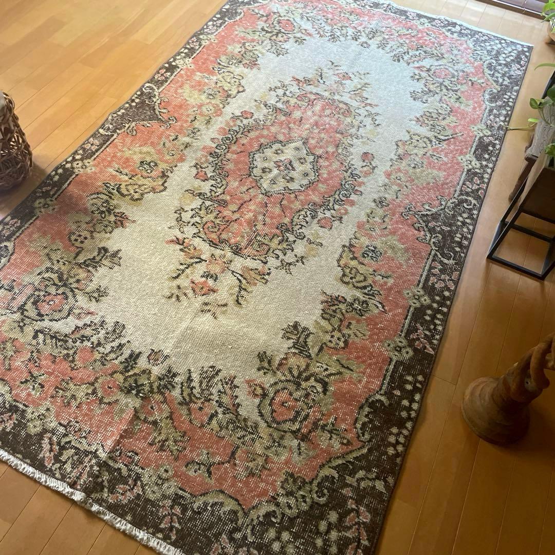 111×203くすみサーモンピンク　フローラルメダリオン　トルコヴィンテージラグ