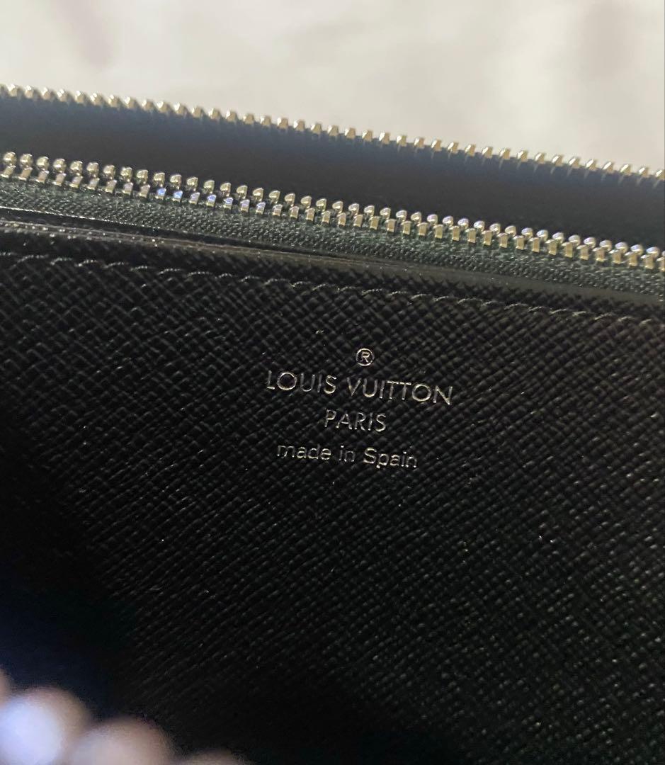 ルイヴィトン ジッピーウォレット エピ ブラック ラウンド 長財布