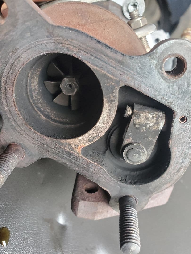 スズキ ラパンSS 平成１８年　タービン VZ50 コア用　K6A