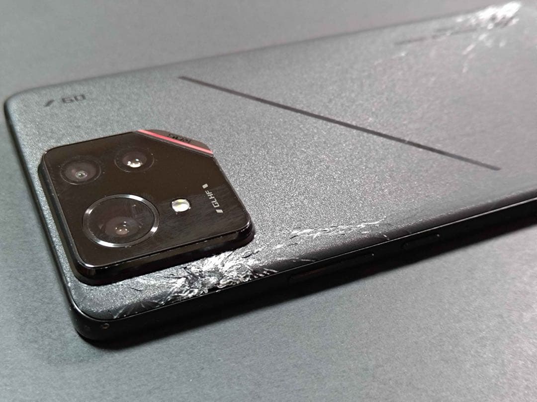 ASUS ROG Phone 9PRO 中古 背面割れ有り