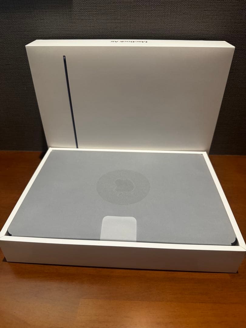 MacBook Air 13インチ M2 256GB CASETiFY