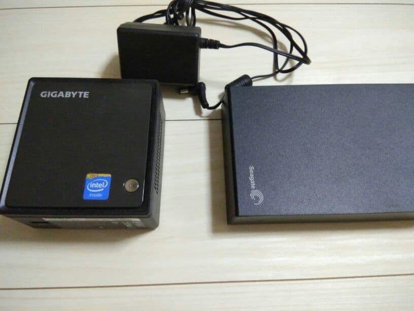 パソコン、外付けハード、デジカメセット！