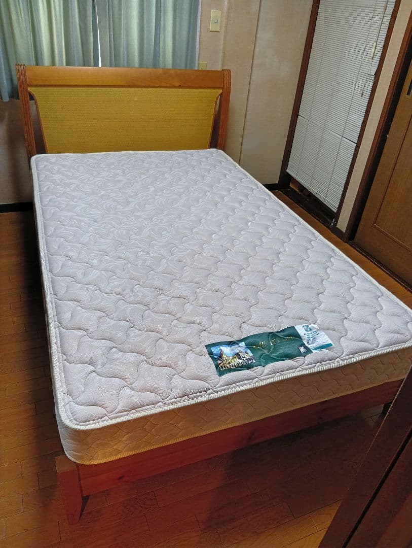 セミダブルベッド　マットレス　のりのりくん専用