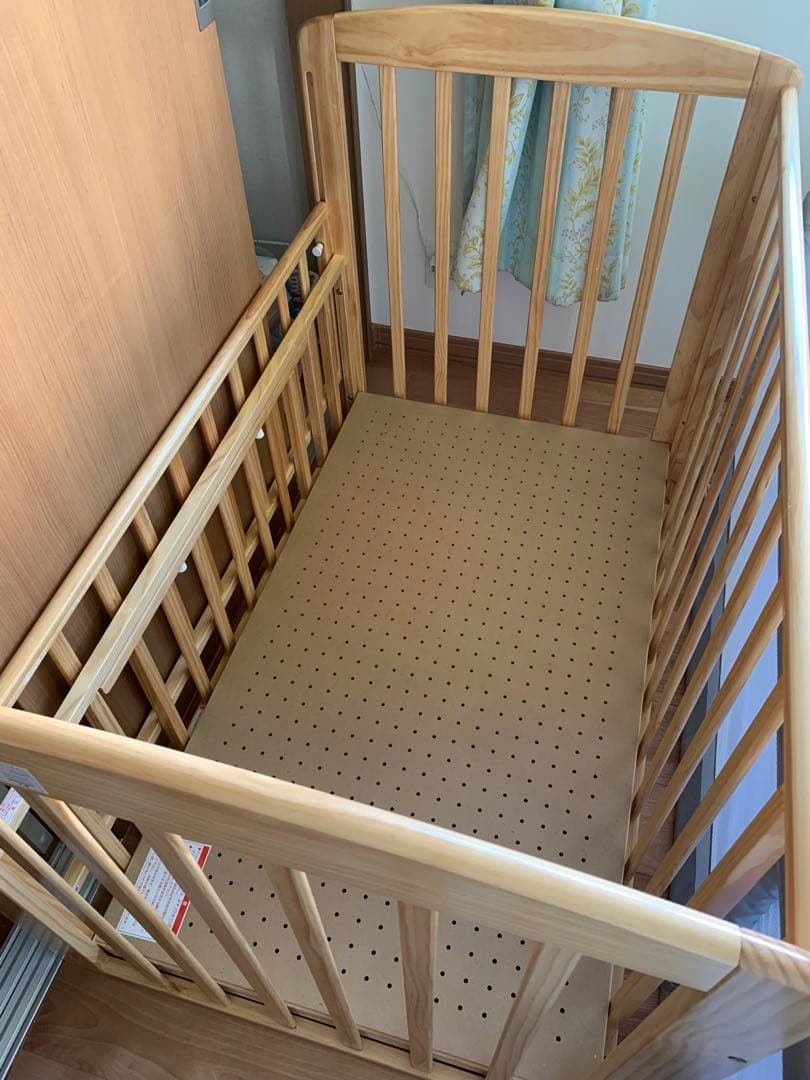 KATOJI カトージ ベビーベッド　マットレス、カバー、クッション付