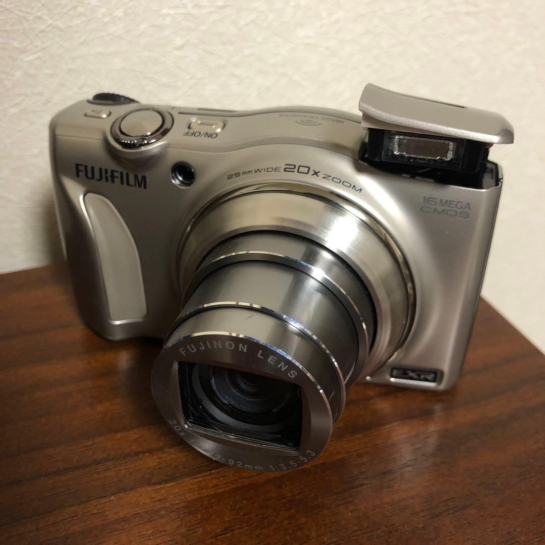 美品 FUJIFILM FinePix F800EXR デジカメ コンデジ