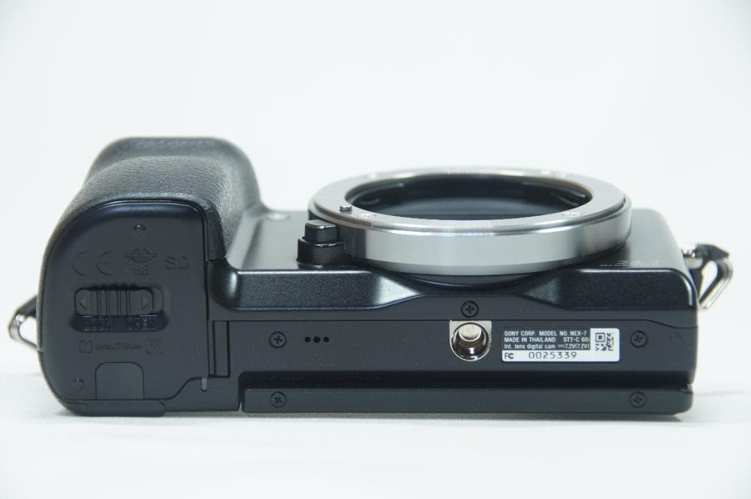 【極美品】 SONY NEX-7 ミラーレス 一眼カメラ S回数9,992回