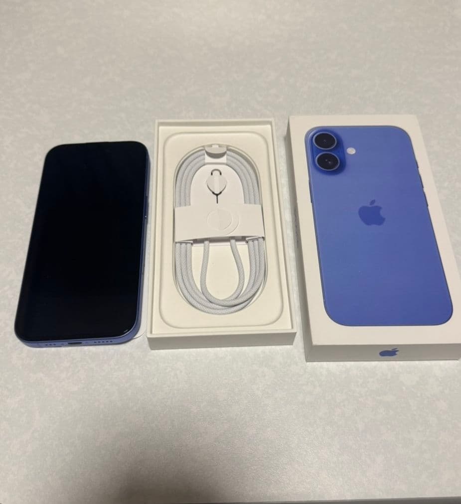 【美品】iPhone16 256GB ウルトラマリン SIMフリー