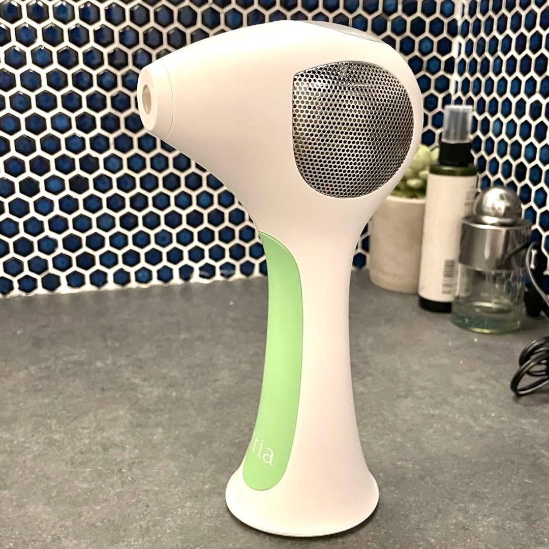 《残量 ほぼ未使用》 トリア パーソナルレーザー 4X Tria 脱毛器