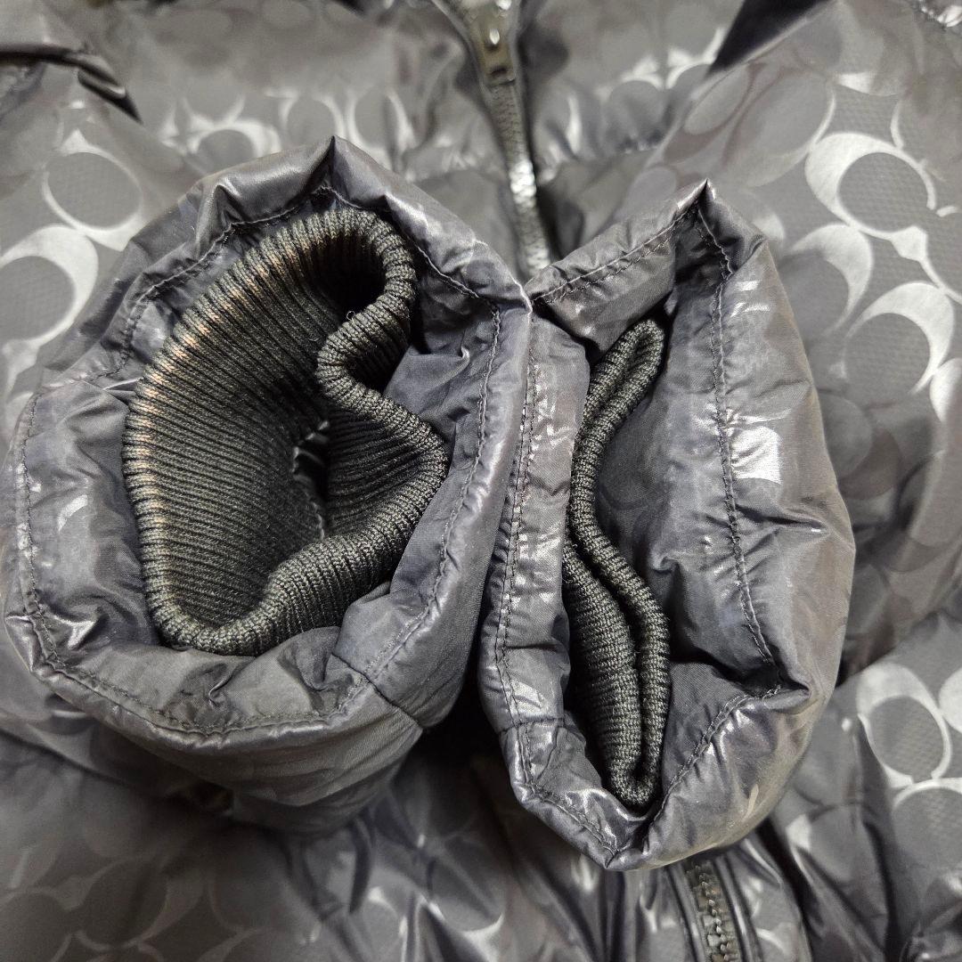 美品　COACH　ダウンジャケット　シグネチャー　短丈　黒　2way