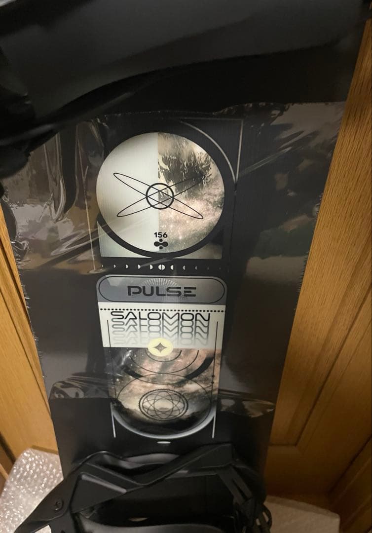 新品未使用　サロモン 2点セット スノーボード156 &ビンディングM セット