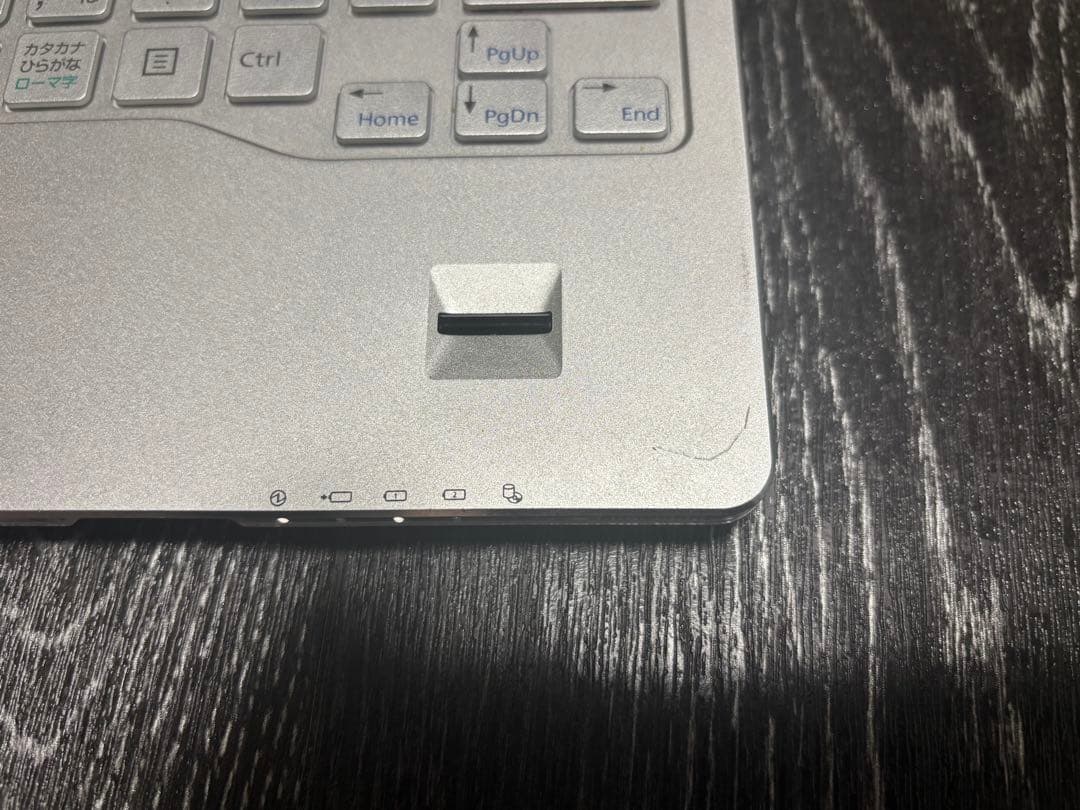 富士通 LIFEBOOK SH75/X 軽量モデル