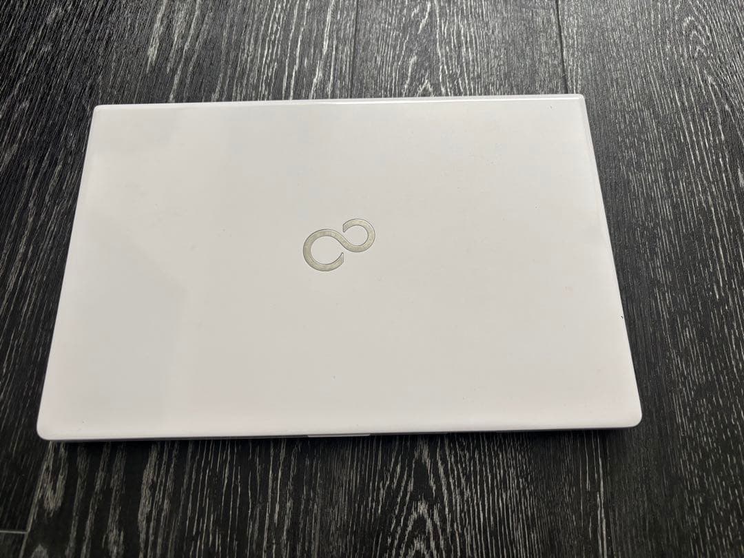 富士通 LIFEBOOK SH75/X 軽量モデル