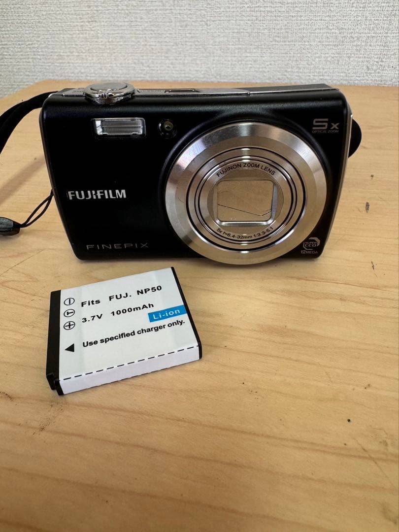 デジタルカメラ k298 FUJIFILM FINEPIX F100fd 12MEGASUPER