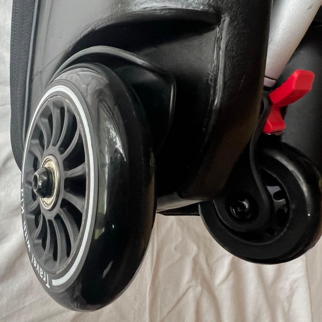 Q-BOX ブラック　乗れるスーツケース