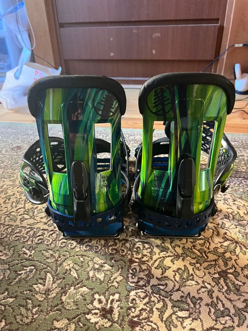 バートン　スプリット　バインディング　m 限定カラー