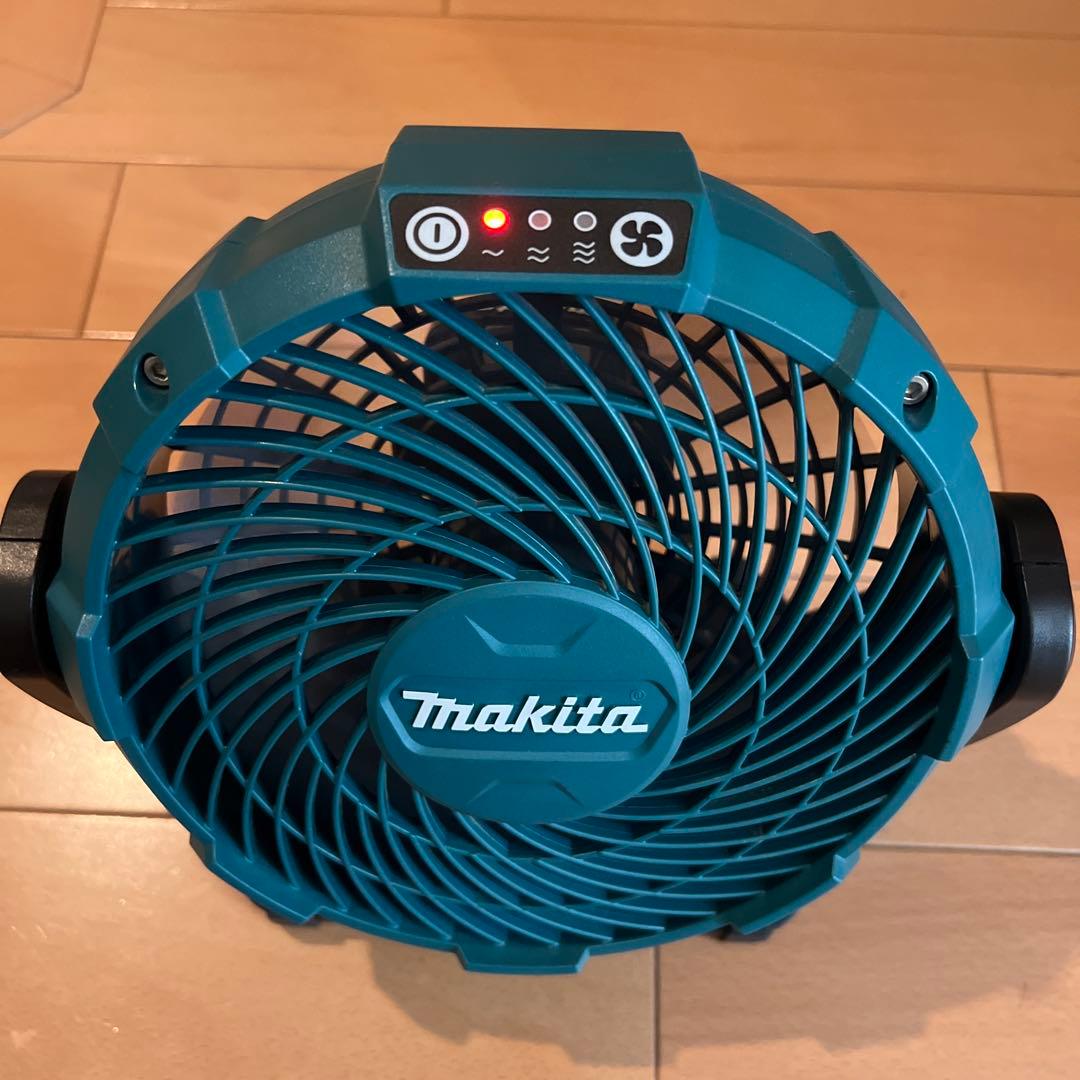 充電式ファン CF100DZ と　DC10SA BL1015のセット