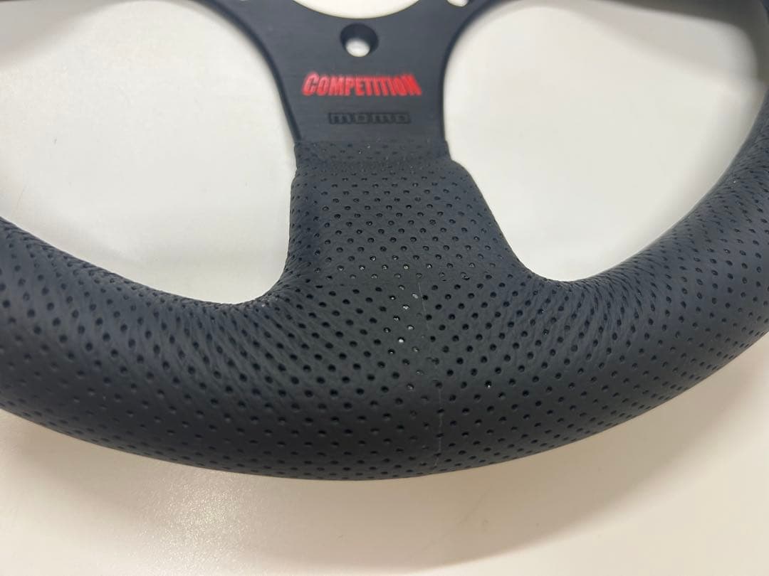 momo ステアリング 320mm