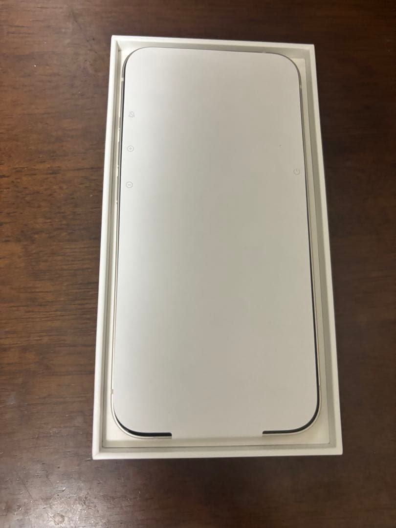 新品iPhone 13 128GB スターライトバッテリー100%