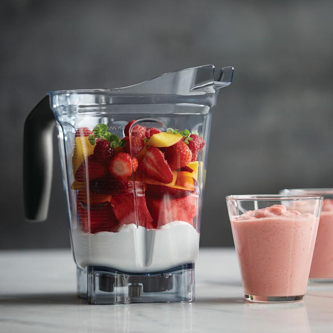 【未使用に近い】バイタミックスE520　ホワイト　保証書つき　1607