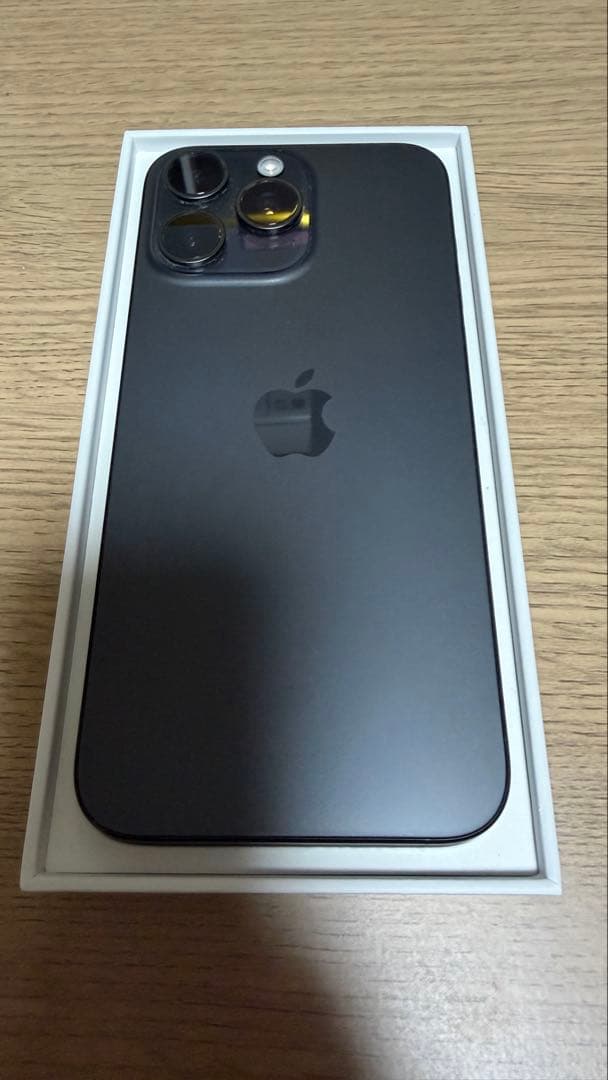 Apple iPhone １５ Pro MAXスペースブラック 本体