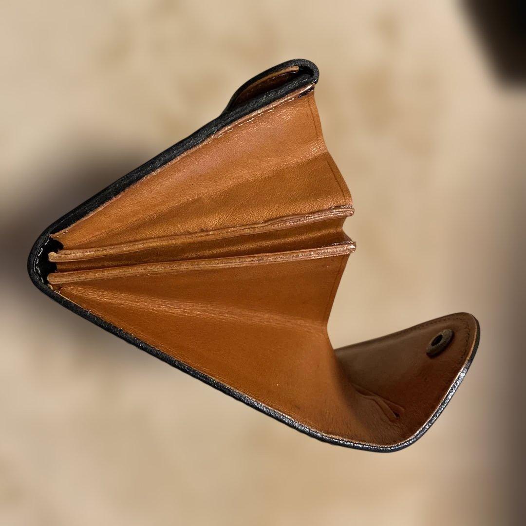 BEER BELLY Dフラップ長財布 レザー製 黒 スナップボタン式