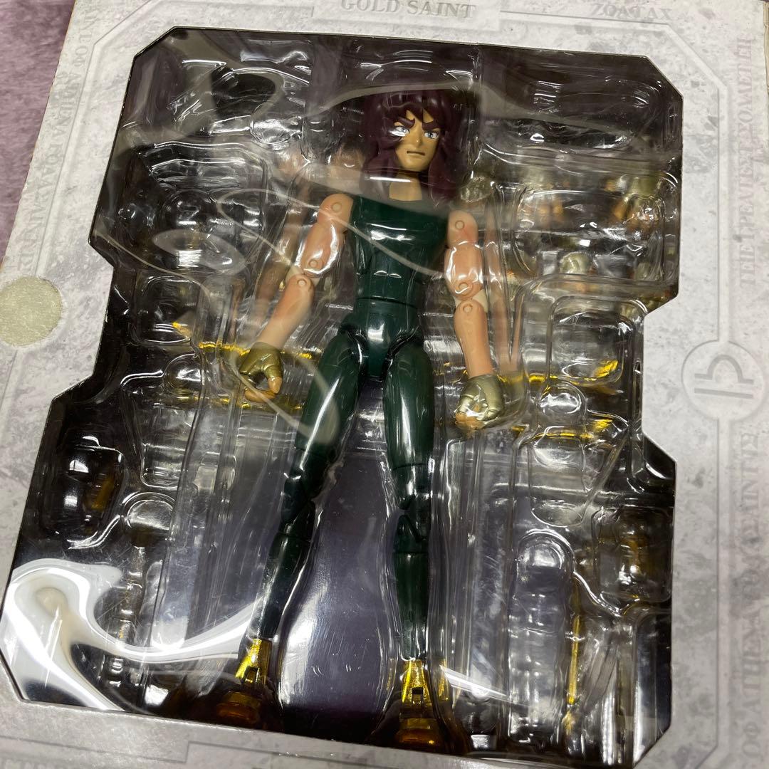 聖闘士星矢 ライブラ シュラ フィギュア