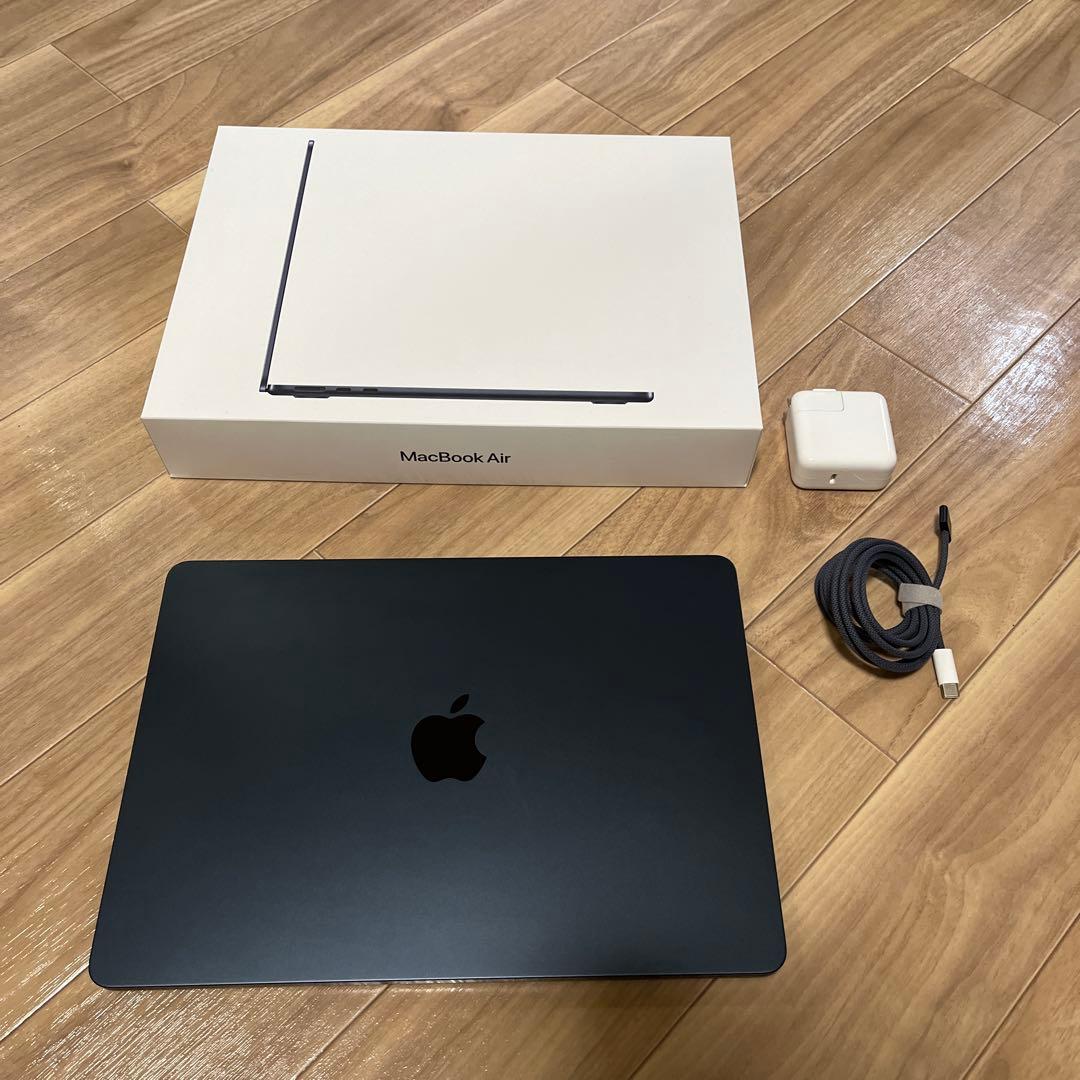 MacBook Air M2 2022 13インチ 16GB 512GB