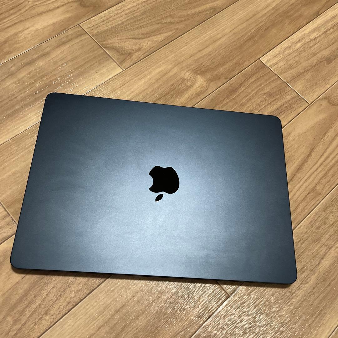 MacBook Air M2 2022 13インチ 16GB 512GB