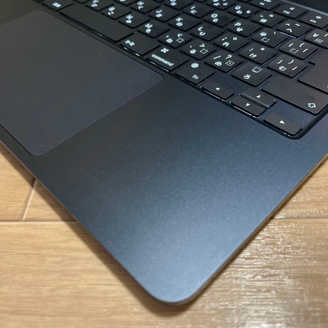 MacBook Air M2 2022 13インチ 16GB 512GB