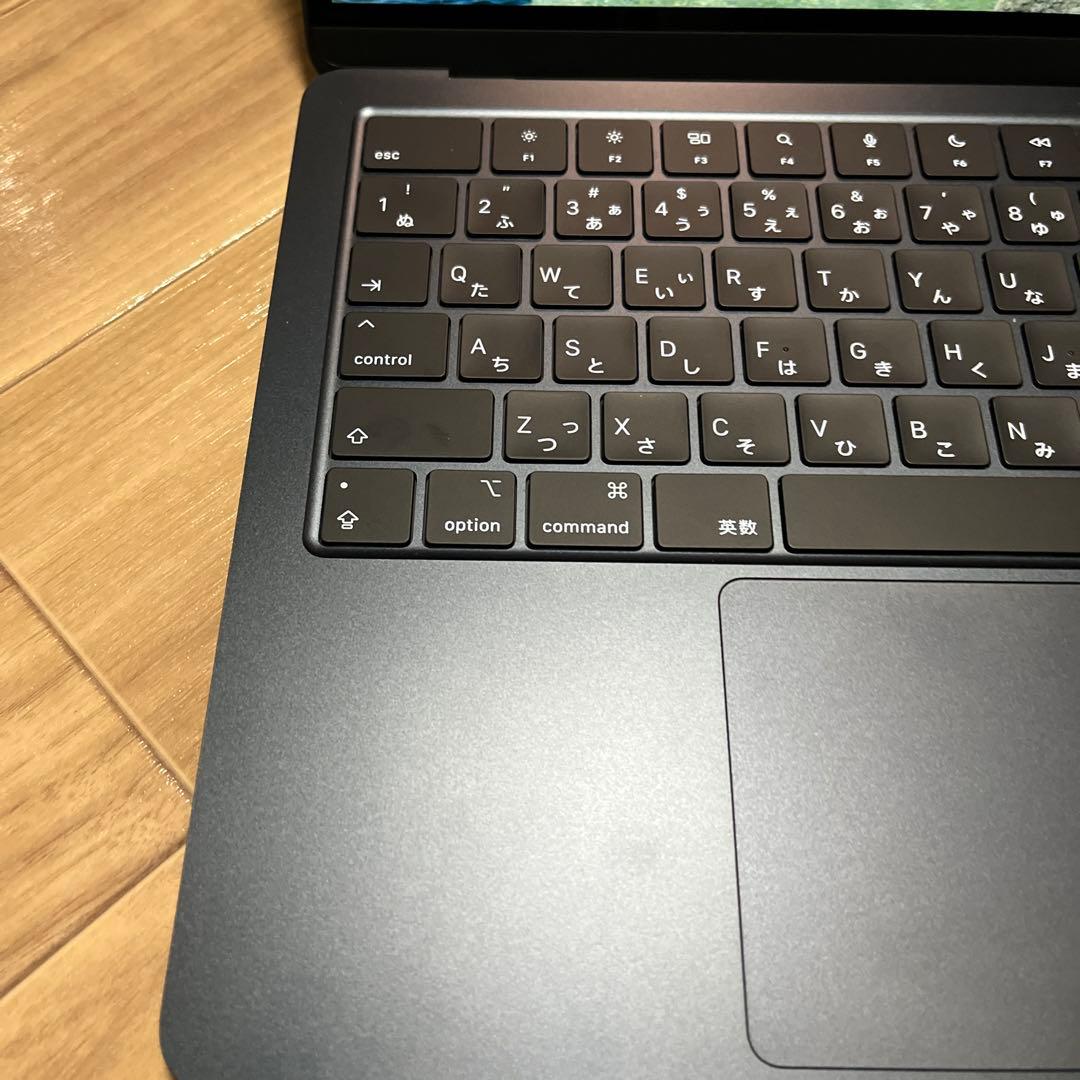 MacBook Air M2 2022 13インチ 16GB 512GB