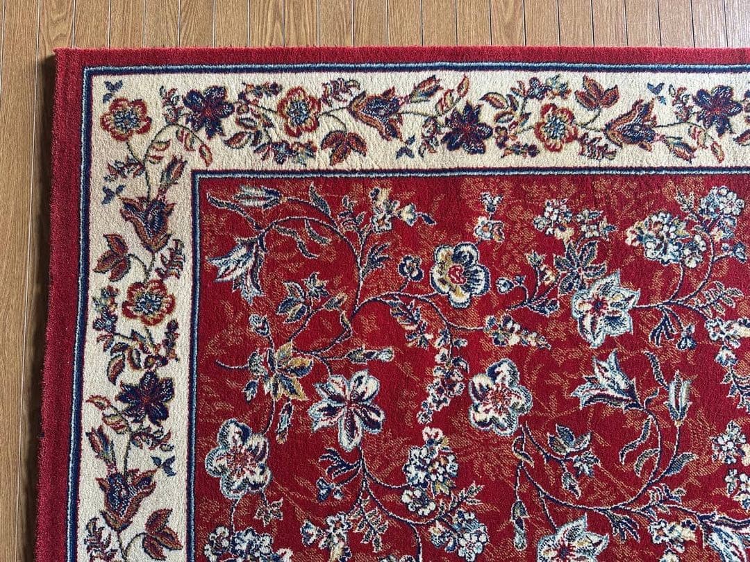 トルコ製の機械織りカーペット