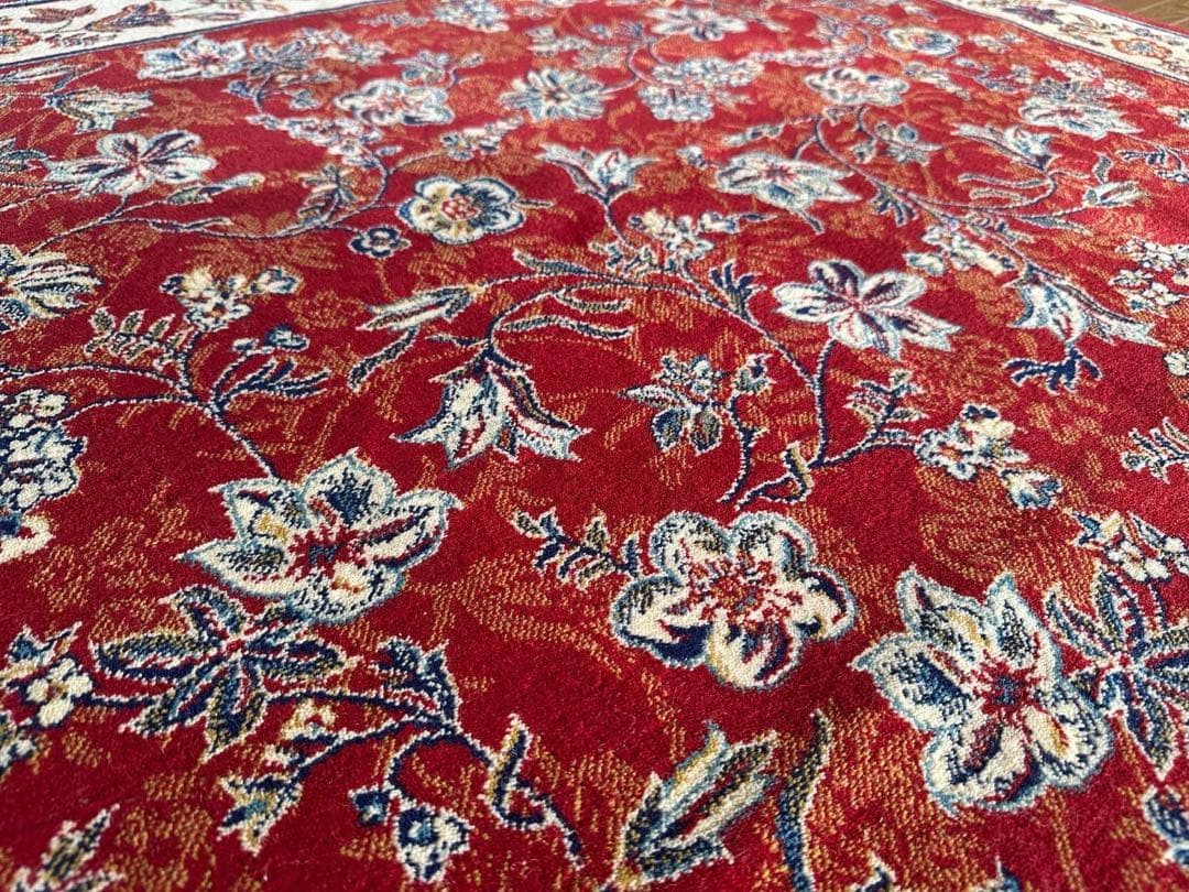 トルコ製の機械織りカーペット