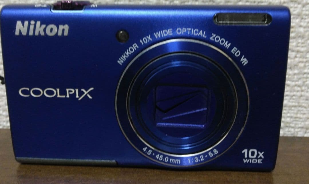 デジタルカメラ coolpix s6200